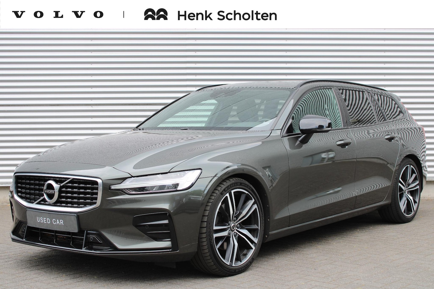 Volvo V60 - T4 Automaat R-Design | Panoramadak | Adaptieve Cruise Control | Pilot Assist | Elektrisch - AutoWereld.nl