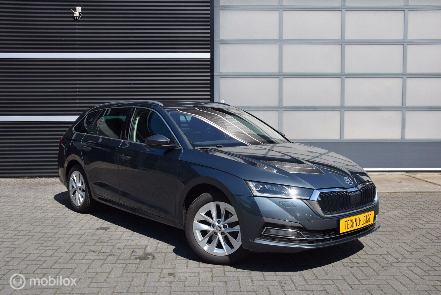 Skoda Octavia Combi - 1.5 TSI 150pk First Edition Apple Carplay ACC NW Type