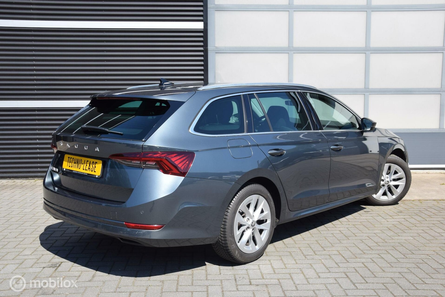 Skoda Octavia Combi - 1.5 TSI 150pk First Edition Apple Carplay ACC NW Type