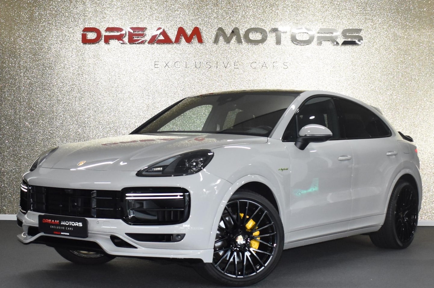 Porsche Cayenne Coupé - 3.0 E-Hybrid TURBO GT 462pk | SPORTUITLAAT | PANODAK - AutoWereld.nl