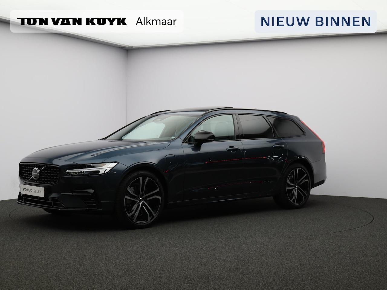 Volvo V90 - T6 350PK Plug-in hybrid AWD Ultimate Dark / Long Range / Tailored Wool Contourstoelen / Lu - AutoWereld.nl