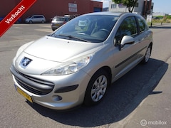 Peugeot 207 - 1.4-16V XS Super nette Auto