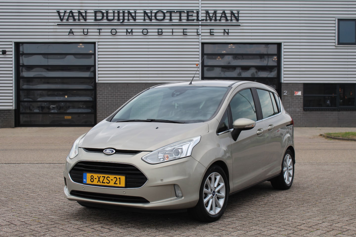 Ford B-Max - 1.0 EcoBoost Titanium / Airco / 2x Schuifdeur / N.A.P. - AutoWereld.nl