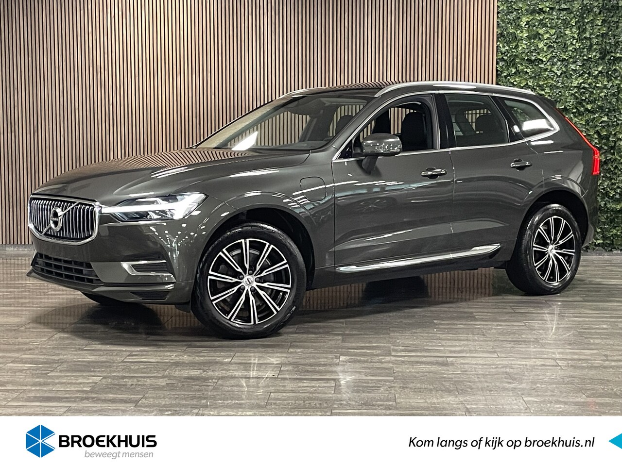 Volvo XC60 - T6 AWD Recharge Inscription | Trekhaak | Stoel en Stuurwielverwarming | Parkeercamera | Fu - AutoWereld.nl