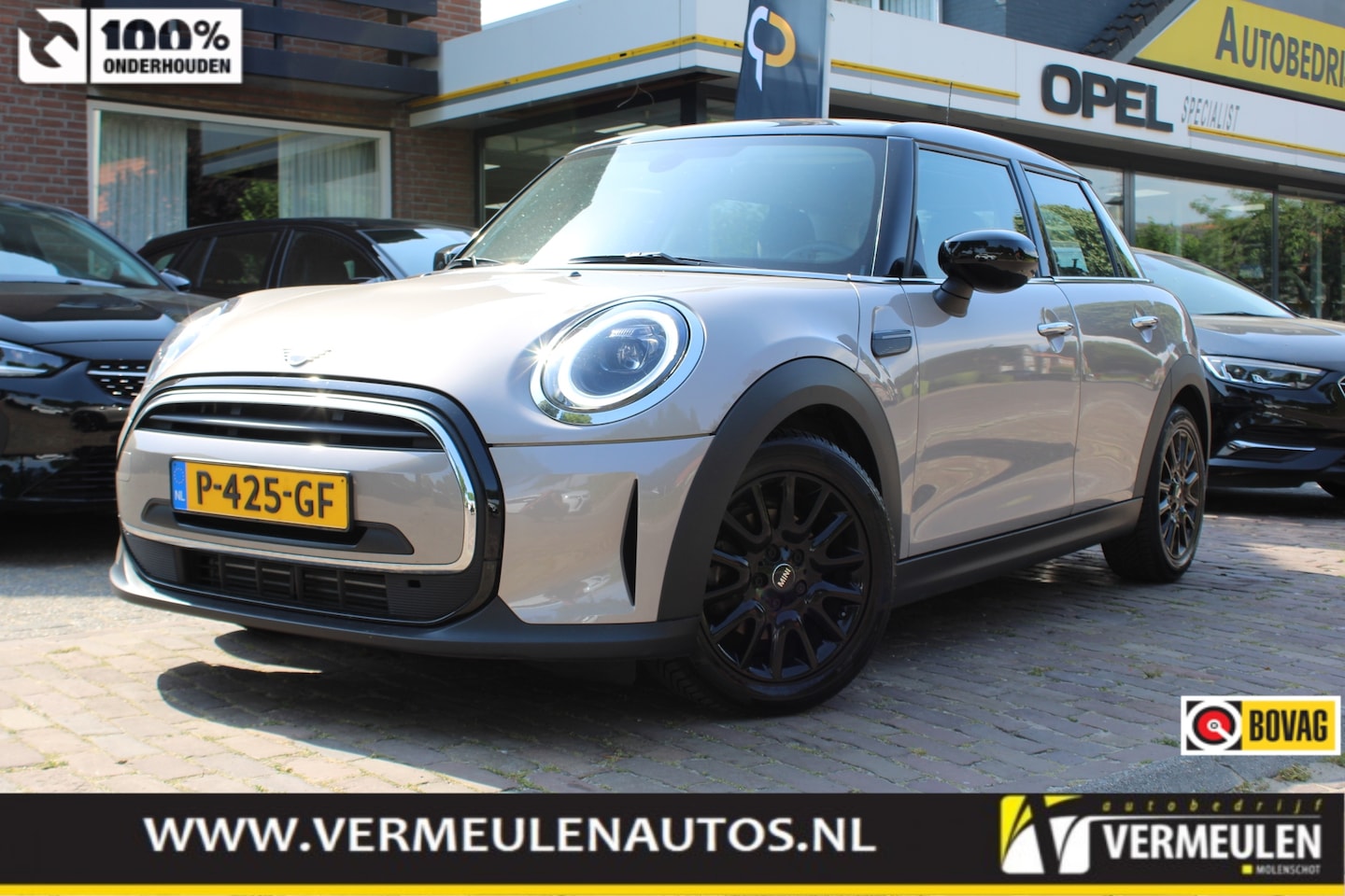 MINI Cooper - 1.5 136PK Business Edition Automaat + 16"/ Navi/ Clima/ Cruise/ Full-LED/ CarPlay/ NL auto - AutoWereld.nl