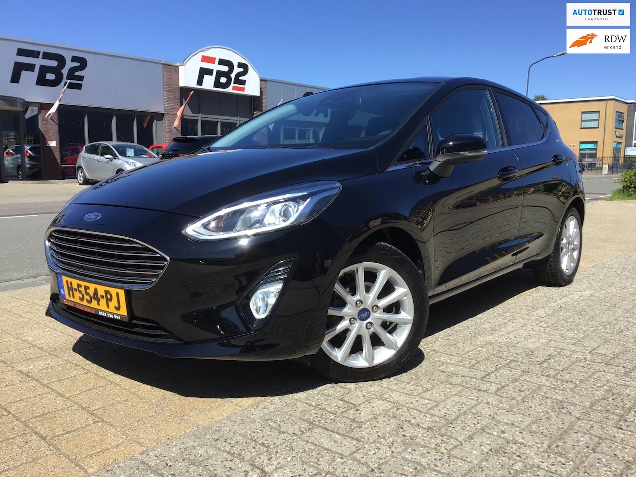 Ford Fiesta - 1.1 Trend I 2e Eigen I New Apk 2027 + Kln Brt I Remmen I Carplay I Airco I Cruise I Led I - AutoWereld.nl