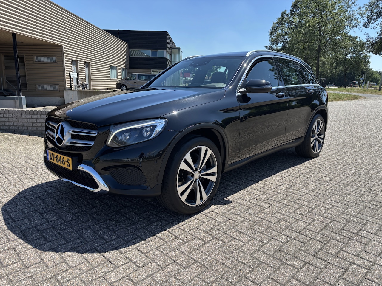 Mercedes-Benz GLC-klasse - 250 4MATIC Edition 1 [ Burmeister,Panodak,Hud,Keyless ] - AutoWereld.nl