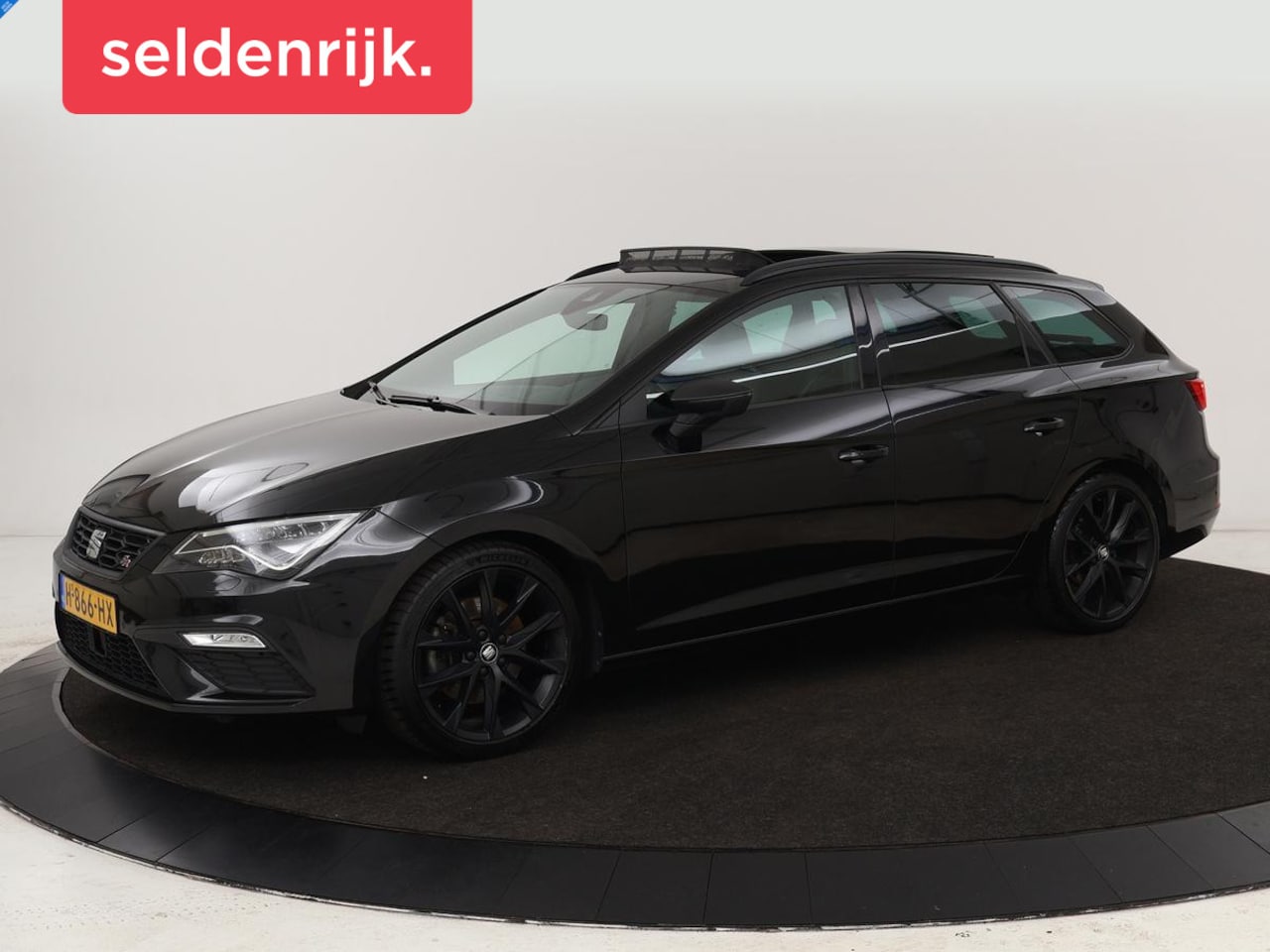 SEAT Leon - 1.5 TSI FR Ultimate Edition Black | Panoramadak | Stoelverwarming | Adaptive cruise | Beat - AutoWereld.nl