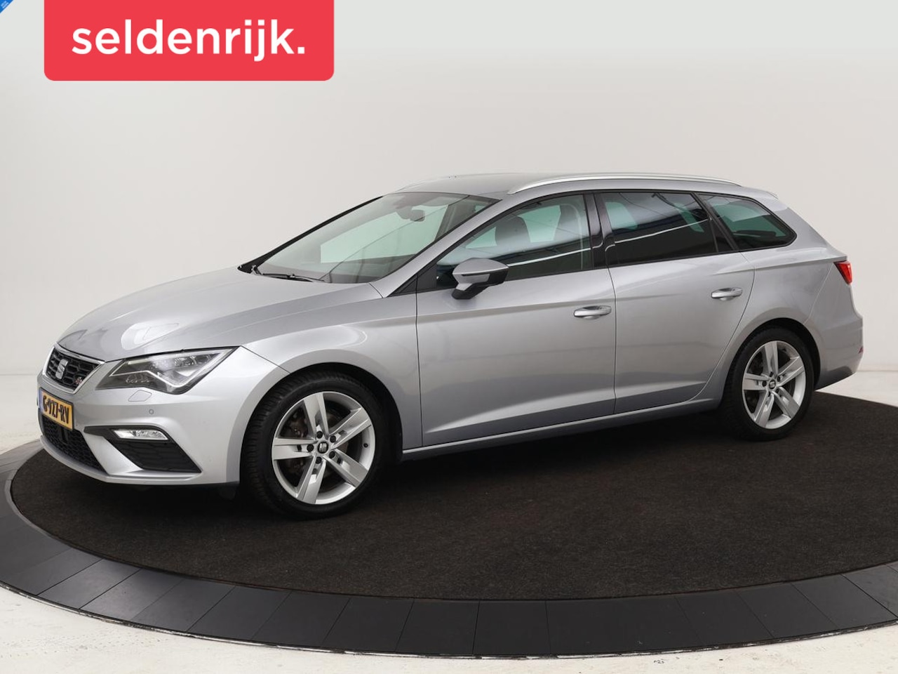 SEAT Leon - 1.5 TSI FR Business Intens | Stoelverwarming | Trekhaak | Adaptive cruise | Carplay | Virt - AutoWereld.nl