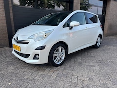 Toyota Verso S - 1.3 VVT-i Dynamic Automaat, Panoramadak, Trekhaak