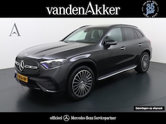 Mercedes-Benz GLC-klasse - 300e AMG // Trekhaak // Distronic // Panoramadak // Memory // 360 Camera // Keyless // 20