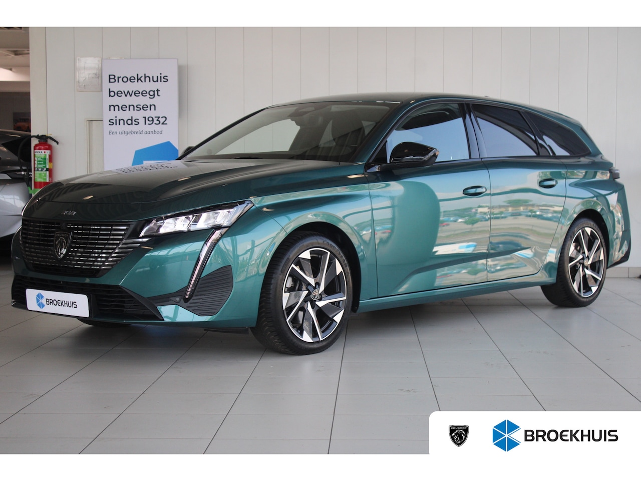 Peugeot 308 SW - 1.2 Turbo 130-PK EAT8 Allure AUTOMAAT PARKEERCAMERA VOOR + ACHTER | AGR COMFORT STOELEN | - AutoWereld.nl