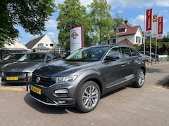 Volkswagen T-Roc - 1.0 TSI STYLE / NAVI / CARPLAY / ADAP. CRUISE / 18'' LMV / DAB / PDC