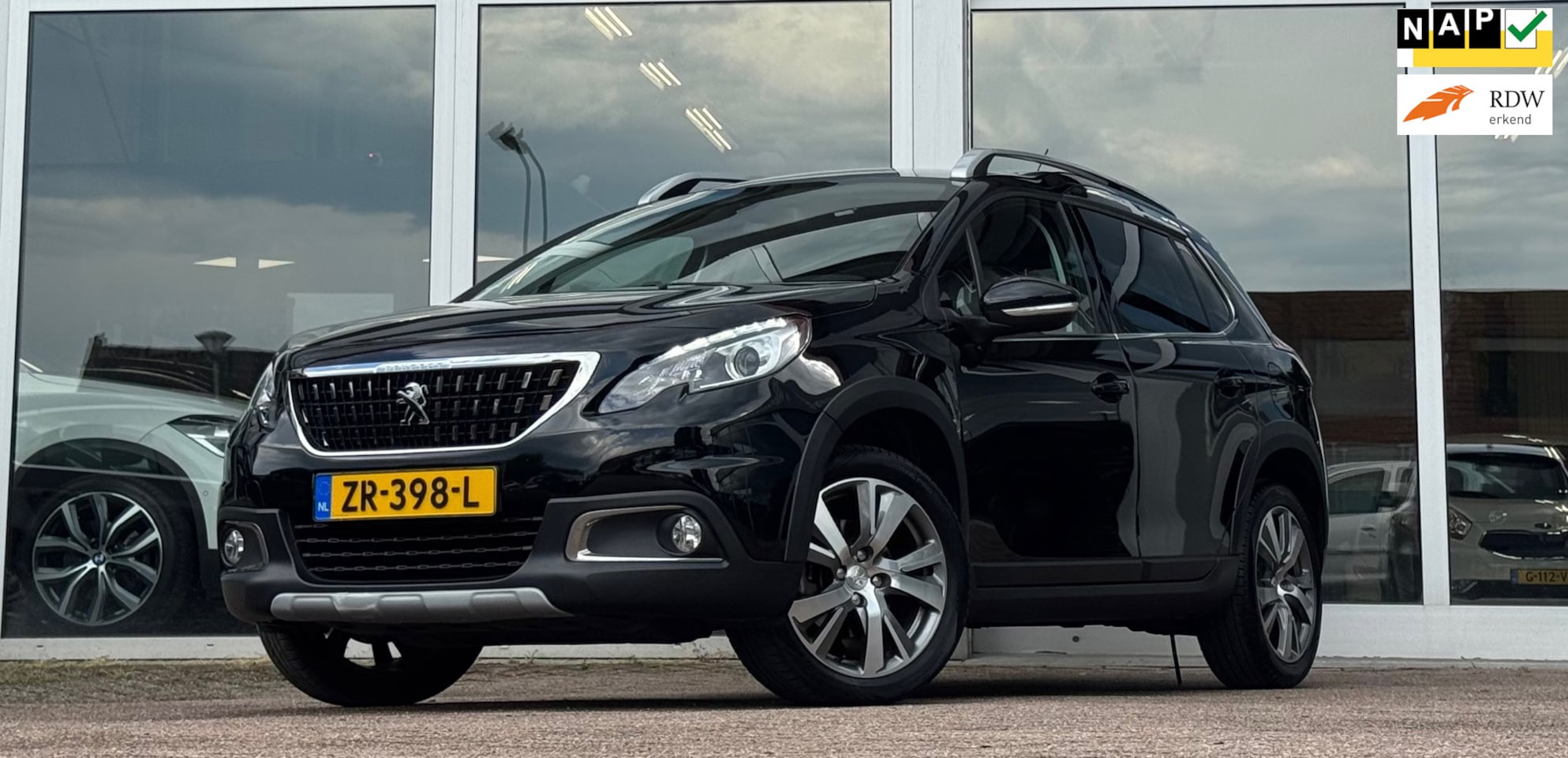 Peugeot 2008 - 1.2 PureTech GT-Line 100% Dealeronderhouden Trekhaak - AutoWereld.nl