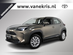 Toyota Yaris Cross - 1.5 Hybrid Dynamic Limited, Trekhaak, Treeplanken , Stoel-stuur-ruitverwarming