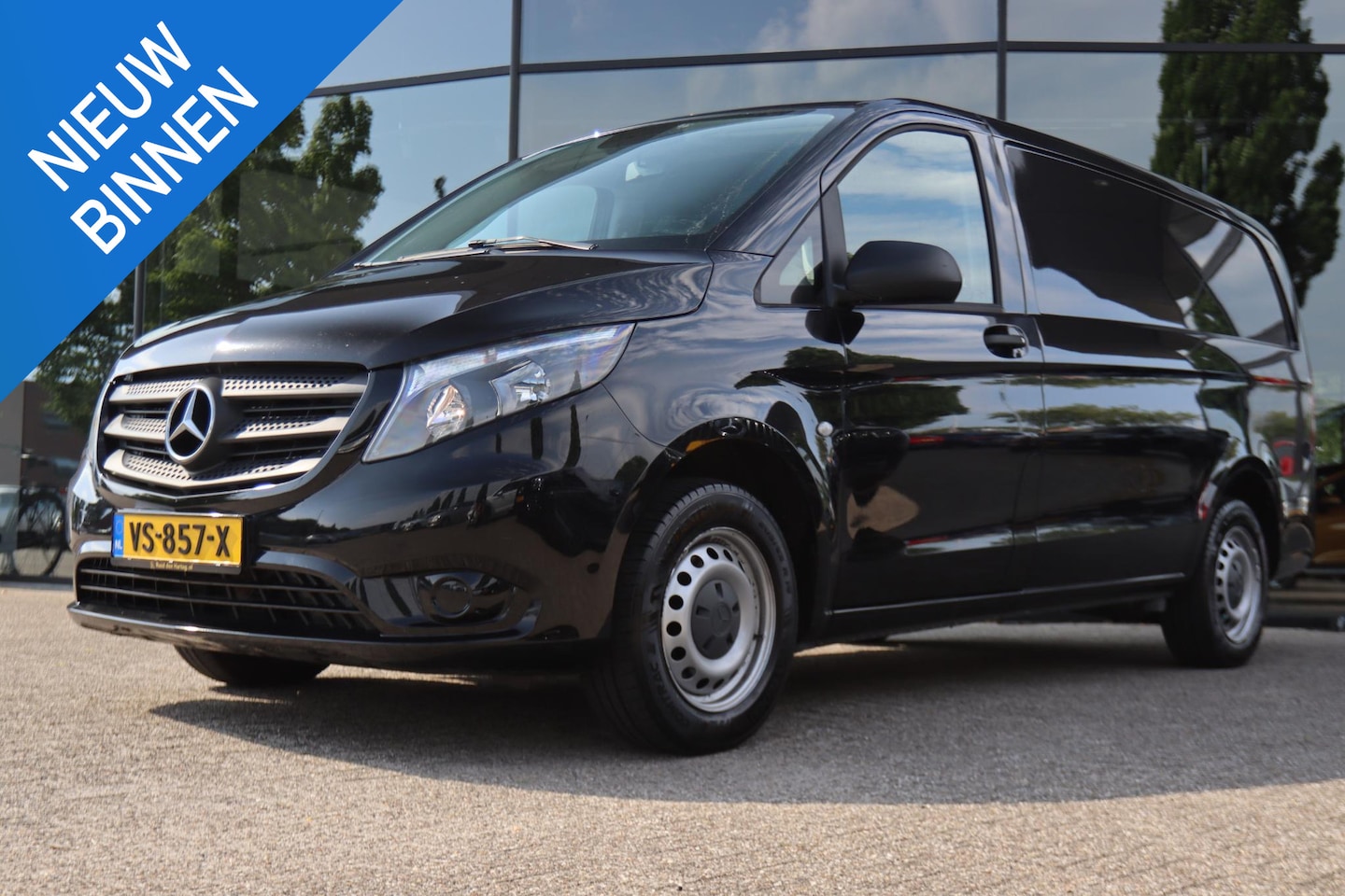 Mercedes-Benz Vito - 116 CDI 163PK LANG Mercedes-Benz Vito 116 CDI 163 PK LANG *ZWART* + 2500 KG TREKHAAK - AutoWereld.nl