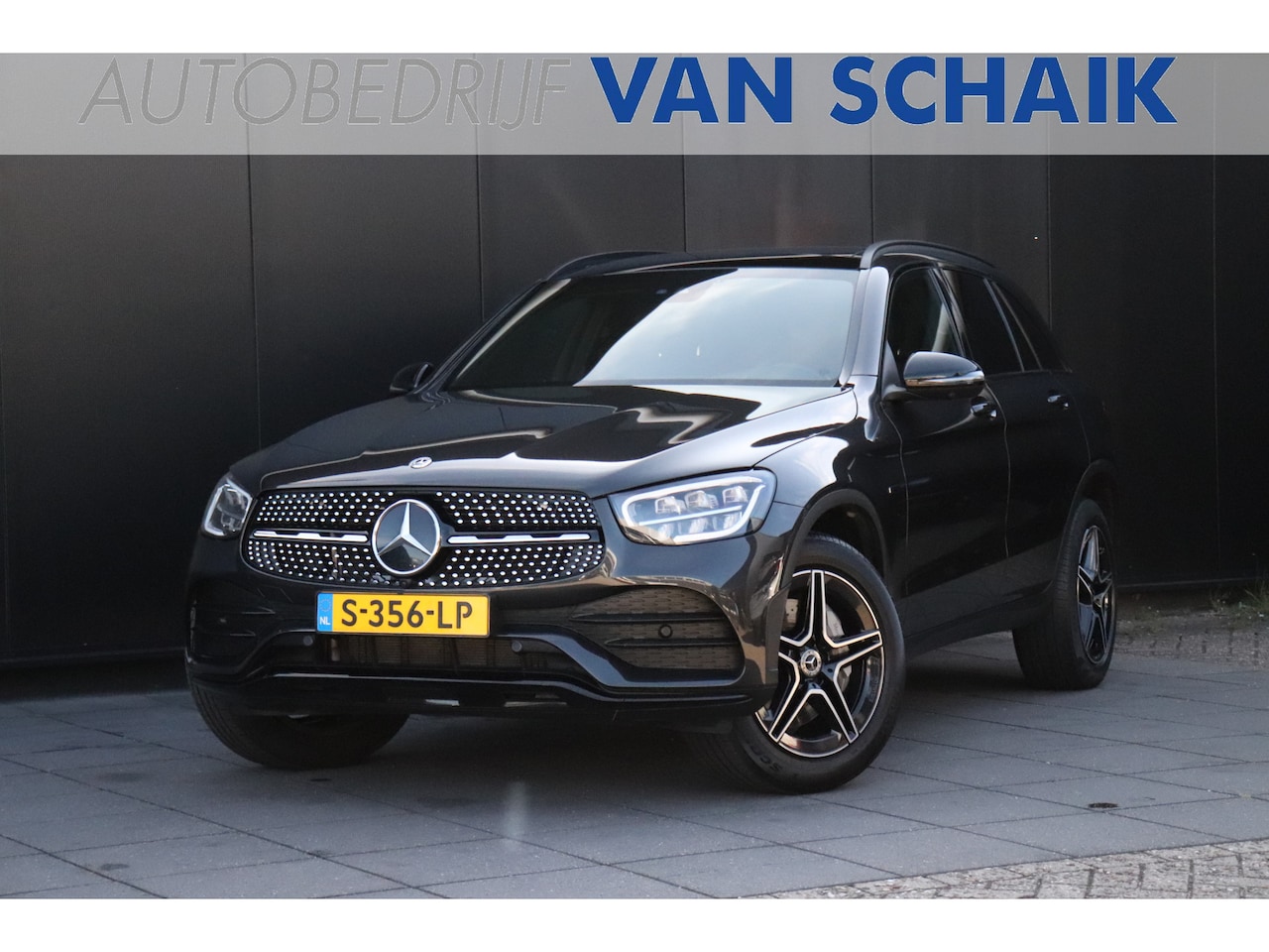 Mercedes-Benz GLC-klasse - 300e 4MATIC AMG Premium Plus | LEDER | PANO | 360° CAMERA | CRUISE | NAVI | - AutoWereld.nl