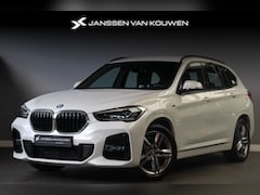 BMW X1 - xDrive25e PHEV M Sport Trekhaak Stoel-Stuurverwarming LED Koplampen