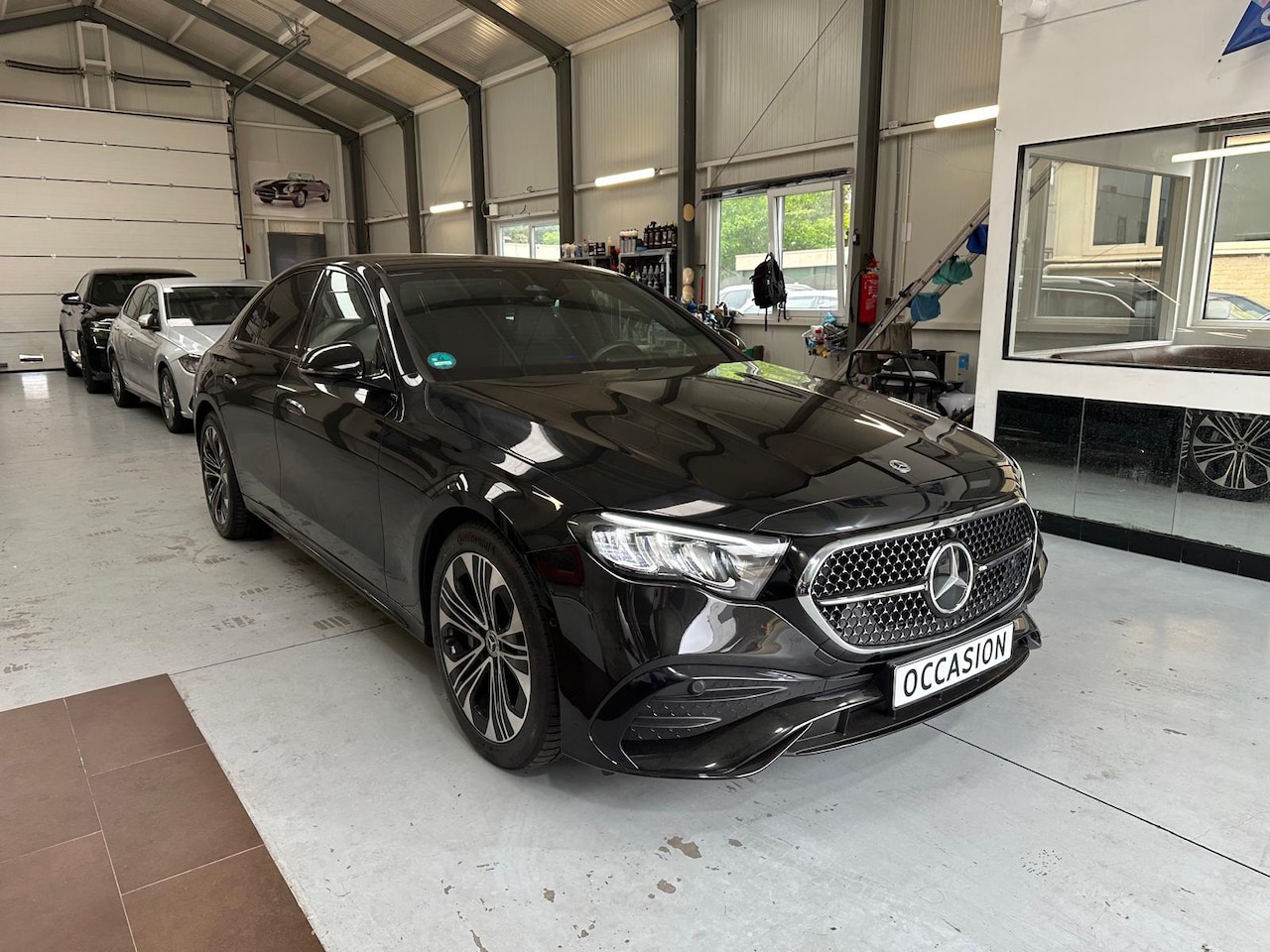 Mercedes-Benz E-klasse - 200 AMG Pakket Nieuwe model - AutoWereld.nl