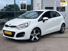Kia Rio - 1.2 CVVT Super Pack, Cruisecr, PDC, Climate, Keyless