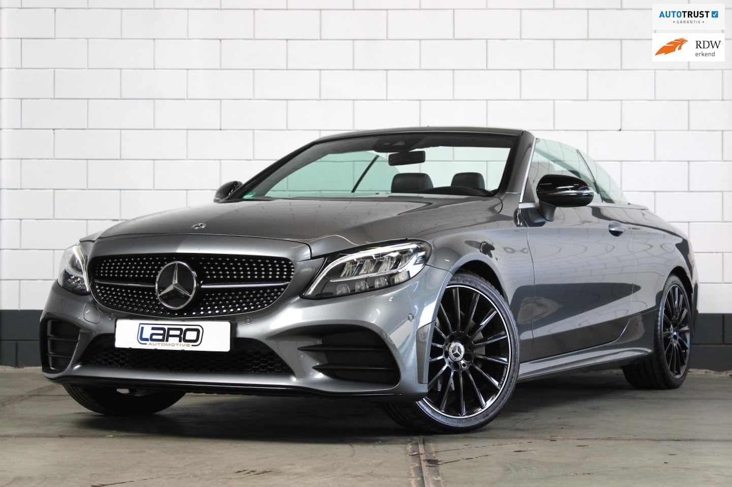Mercedes-Benz C-klasse Cabrio - 180 AMG Line | Airscarf Leer Virtual Camera CarPlay Sfeer Stoelver. - AutoWereld.nl