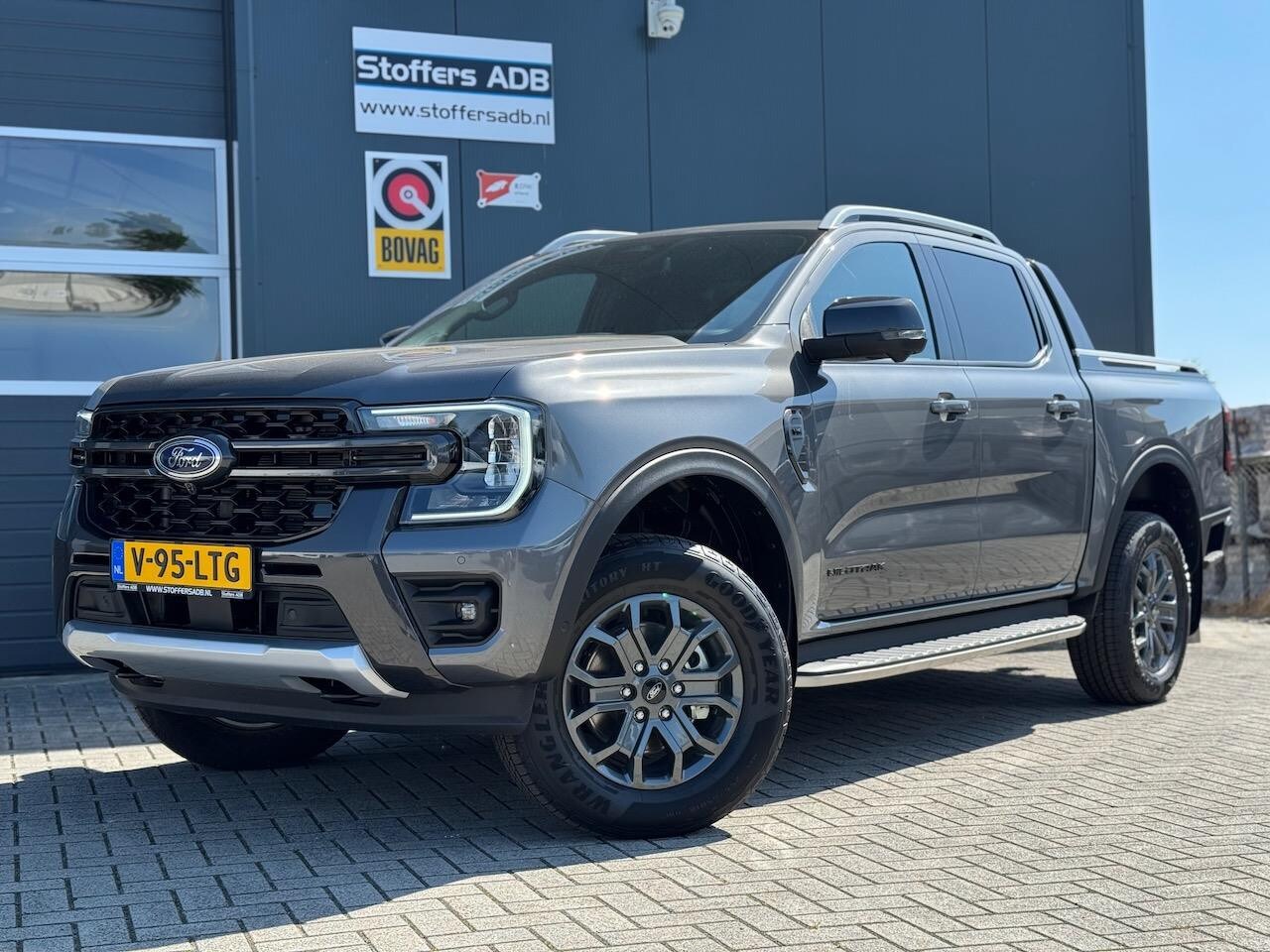Ford Ranger - 3.0 V6 241pk Wildtrak Double Cab | BPM VRIJ | 2-zits | Trekhaak 3500KG | Elekt. Rollo | 36 - AutoWereld.nl