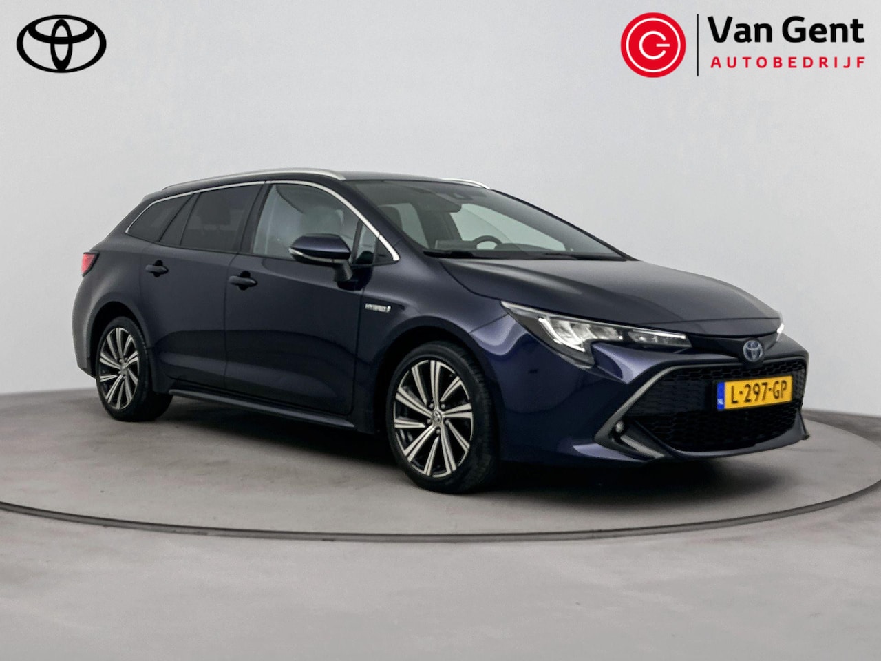 Toyota Corolla Touring Sports - 1.8 Hybrid Dynamic | Trekhaak | Stoelverwarming | Apple Carplay / Android Auto - AutoWereld.nl