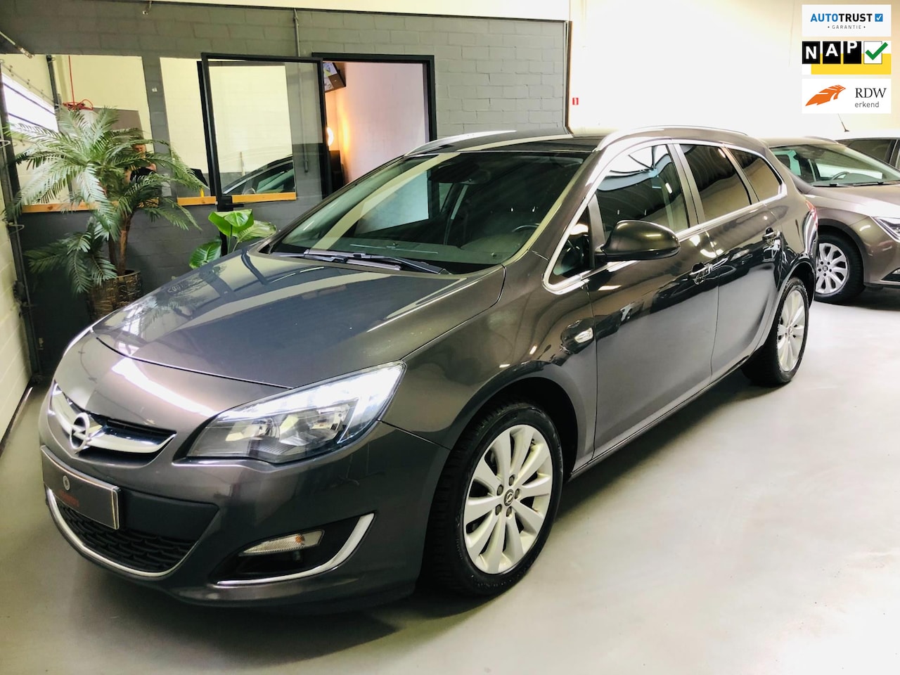 Opel Astra Sports Tourer - 1.4 Turbo Sport/VOLL OPTIES - AutoWereld.nl