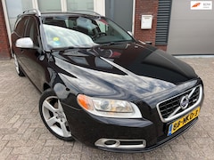 Volvo V70 - 2.0T R-Edition / Leder / Navi / PDC / 18 inch