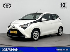 Toyota Aygo - 1.0 VVT-i x-play Navi | Dealer onderhouden | Airco |