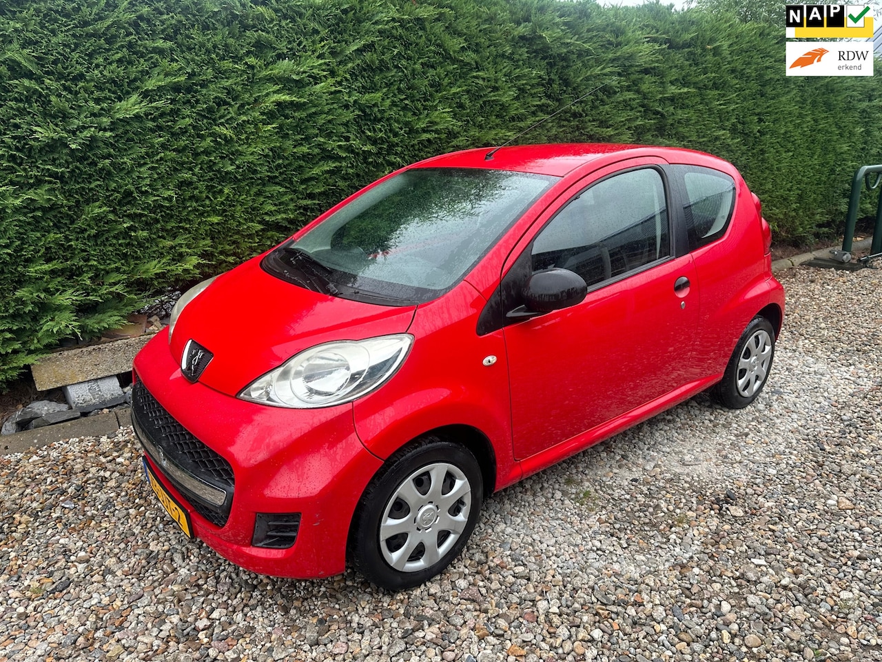 Peugeot 107 - 1.0-12V XR 87DKM NAP APK JULI 2026 - AutoWereld.nl