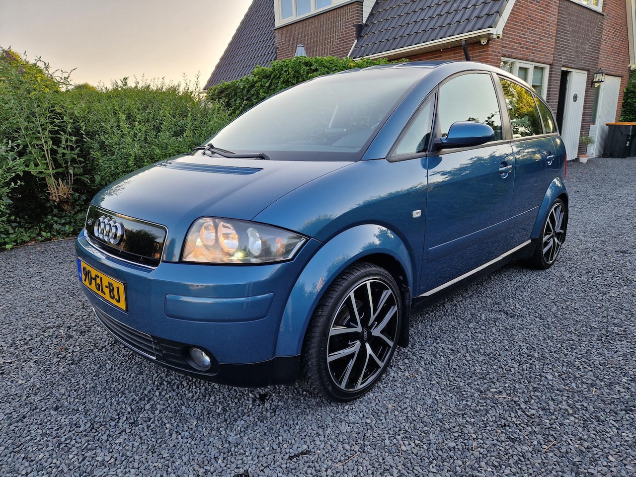 Audi A2 - 1.4 16V Exclusive, Atlantic Blue, 17 inch LMV, APK tot 17 aug 2026 - AutoWereld.nl