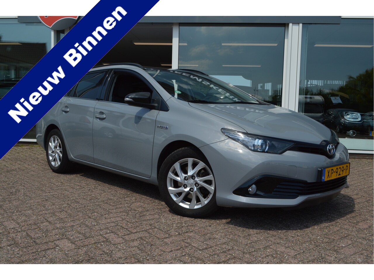 Toyota Auris Touring Sports - 1.8 Hybrid Energy Plus | Two Tone | NL auto | Navi | Cruise Contr. - AutoWereld.nl