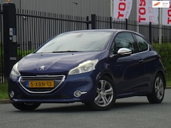 Peugeot 208 - 1.4 VTi Allure 81DKM LEER/NAVI/LED/CLIMA/CRUISE