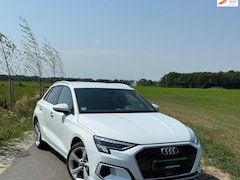 Audi A3 Sportback - 40 TFSI e 3x S-Line keyless/stoelverw/ambient
