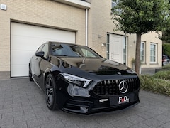 Mercedes-Benz A-klasse - 180 AMG Aut Panoramadak SportLeder Widescreen Distronic AmbientLight Keyless Led 360Camera