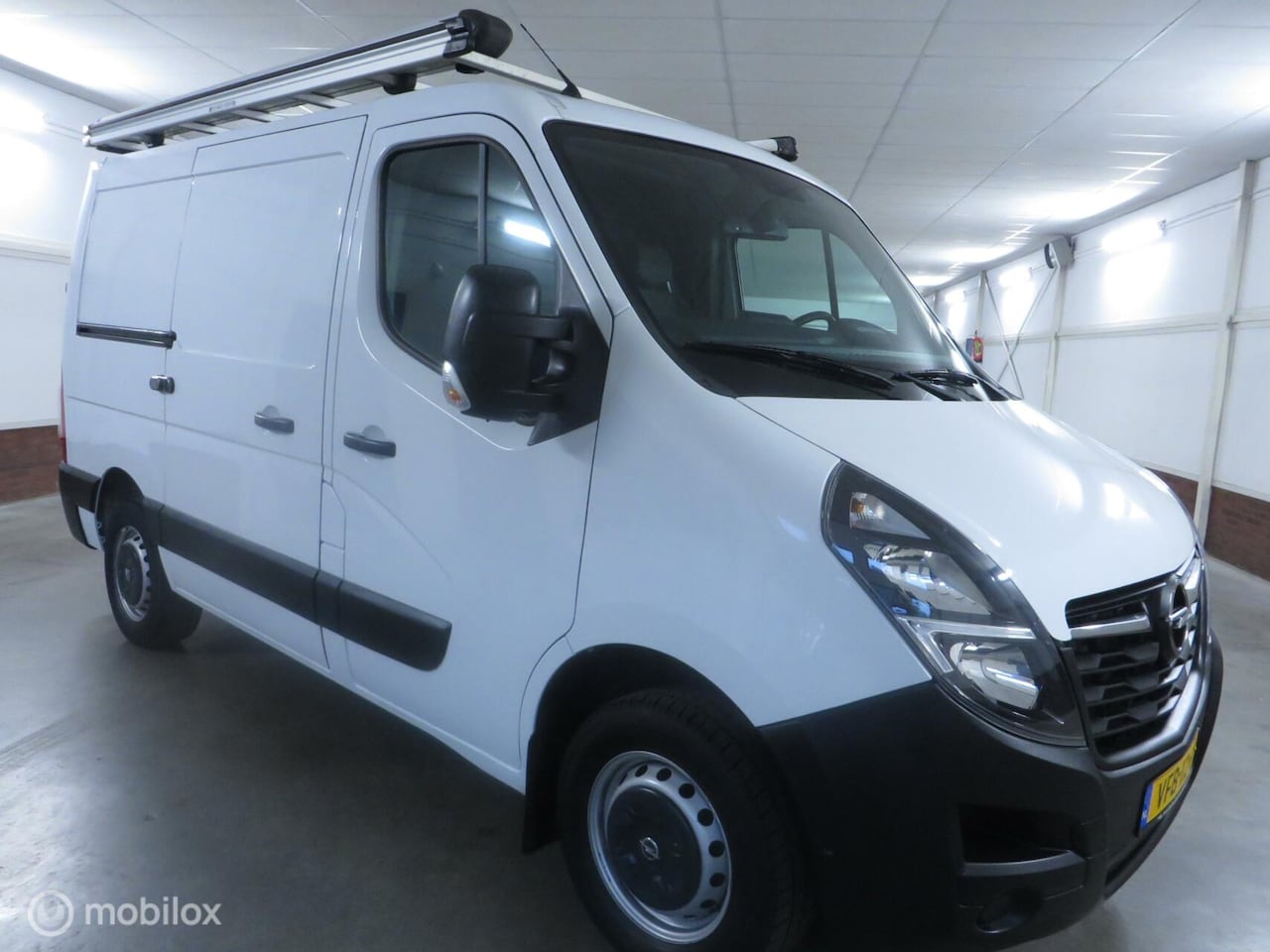 Opel Movano - bestel 2.3 CDTI L1H1 Met een nette inrichting - AutoWereld.nl