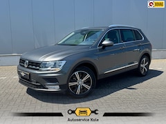 Volkswagen Tiguan - 1.4 TSI Comfortline Business * AppleCarPlay * PDC v+a * Trekhaak