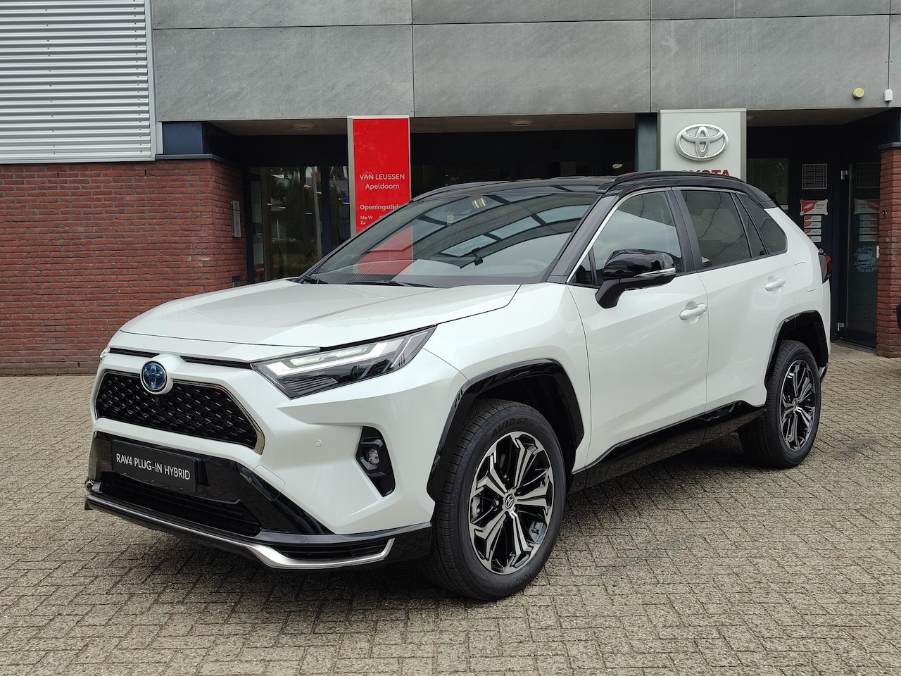 Toyota RAV4 - 2.5 PHEV AWD LIMITED EDITION NIEUW DIRECT LEVERBAAR JBL-AUDIO 360˚ CAMERA HEAD-UP NAVI PAR - AutoWereld.nl