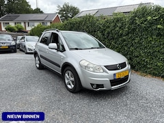 Suzuki SX4 - 1.6 Shogun | Navi | Airco | Elekt. Ramen | LMV | Privacy Glass | Trekhaak | APK tot 30-06