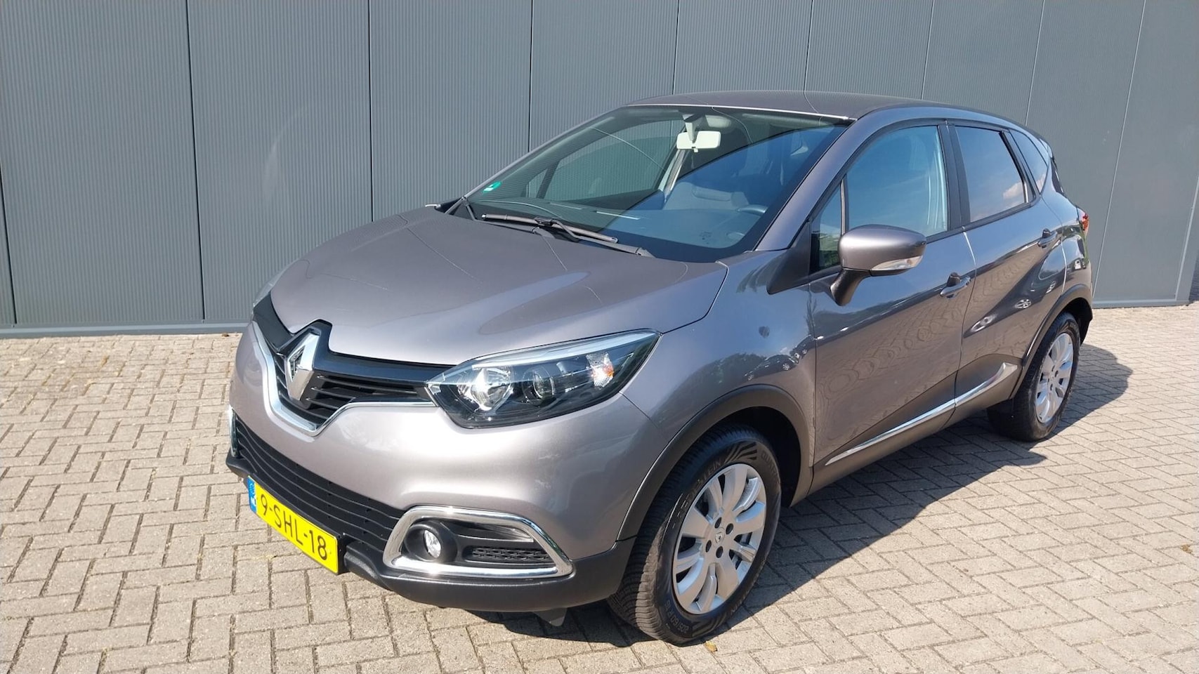 Renault Captur - 0.9 TCe Expression 0.9 TCe Expression - AutoWereld.nl