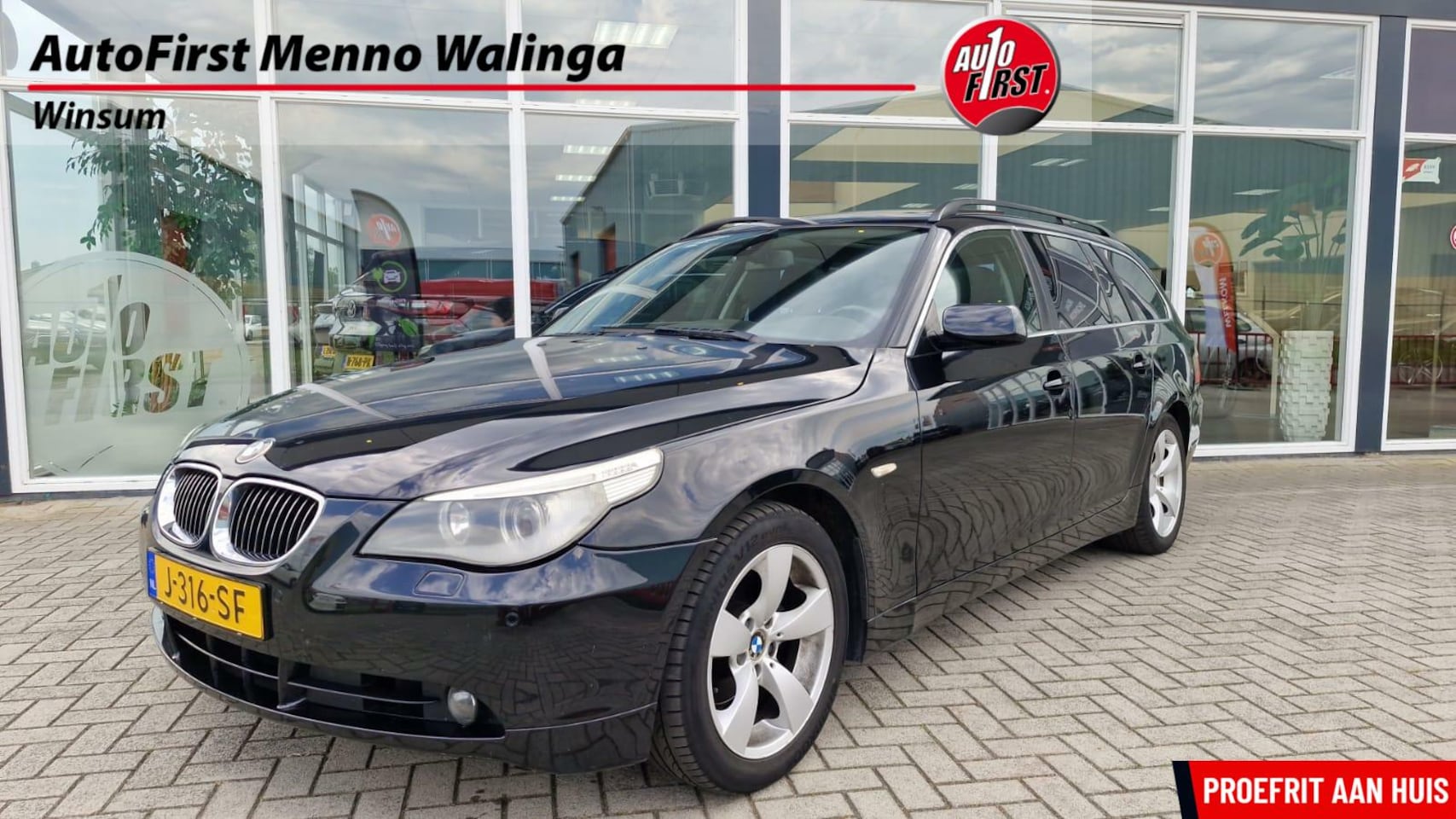 BMW 5-serie Touring - 525i Executive AUTOMAAT|Panoramadak|Leer|Trekhaak| - AutoWereld.nl