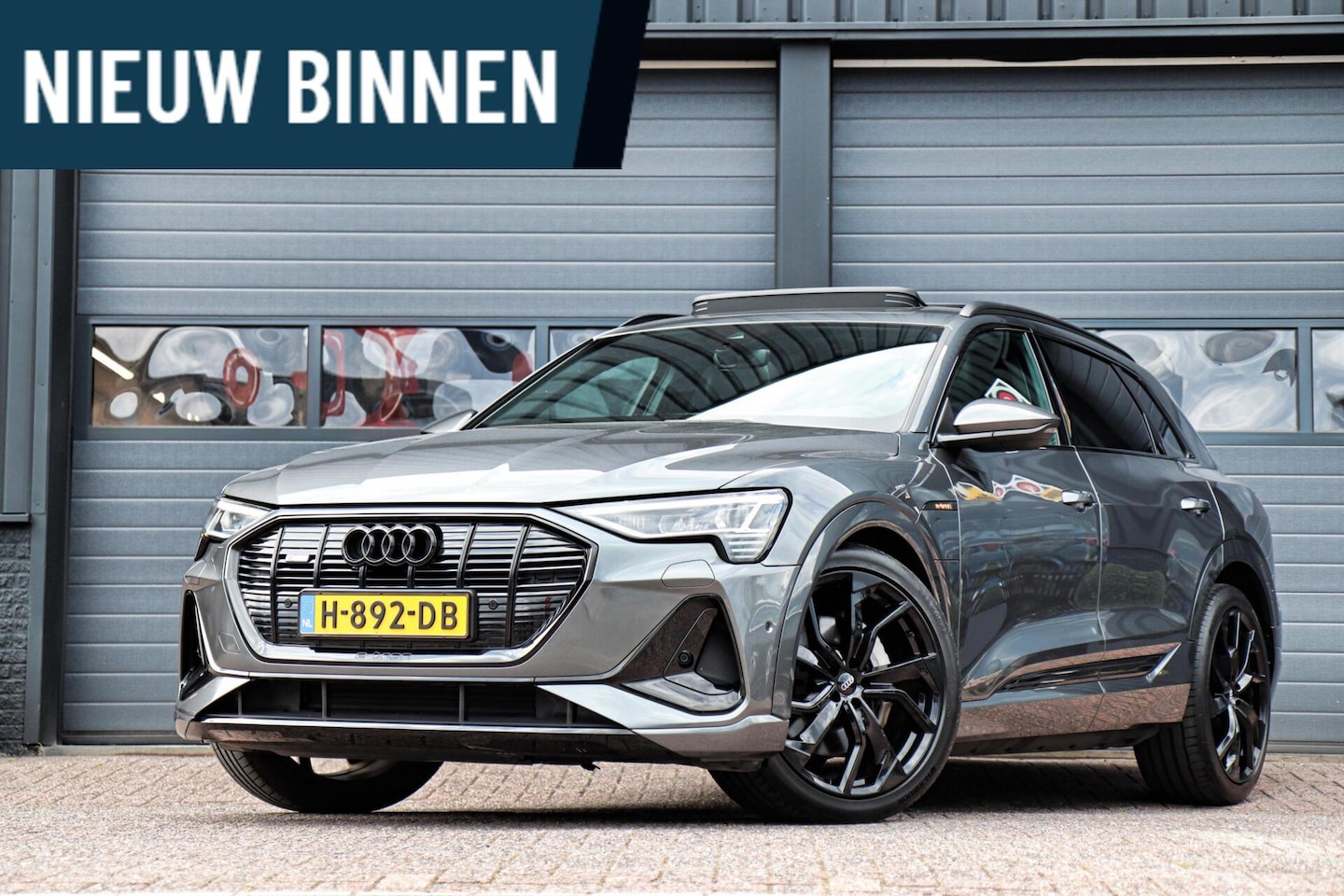 Audi e-tron - 50 quattro 3x S-Line /LED/PANODAK/STOELVERW./ELEK. KLEP/CARPLAY/LUCHTVERING/22 INCH! - AutoWereld.nl