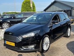 Ford Focus Wagon - 1.0 Titanium Zwart 2016 NL Auto