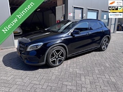 Mercedes-Benz GLA-Klasse - 180 Business Solution AMG Night Upgrade