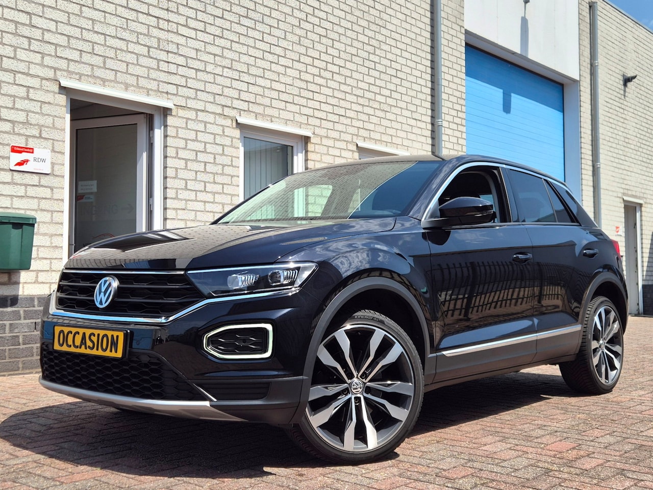 Volkswagen T-Roc - 1.5 TSI Airco-Cruise-Xenon-Carplay-Camera - AutoWereld.nl