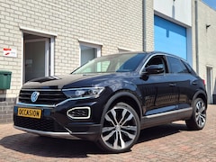 Volkswagen T-Roc - 1.5 TSI Airco-Cruise-Xenon-Carplay-Camera