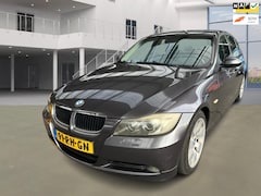 BMW 3-serie - 320i Dynamic Executive