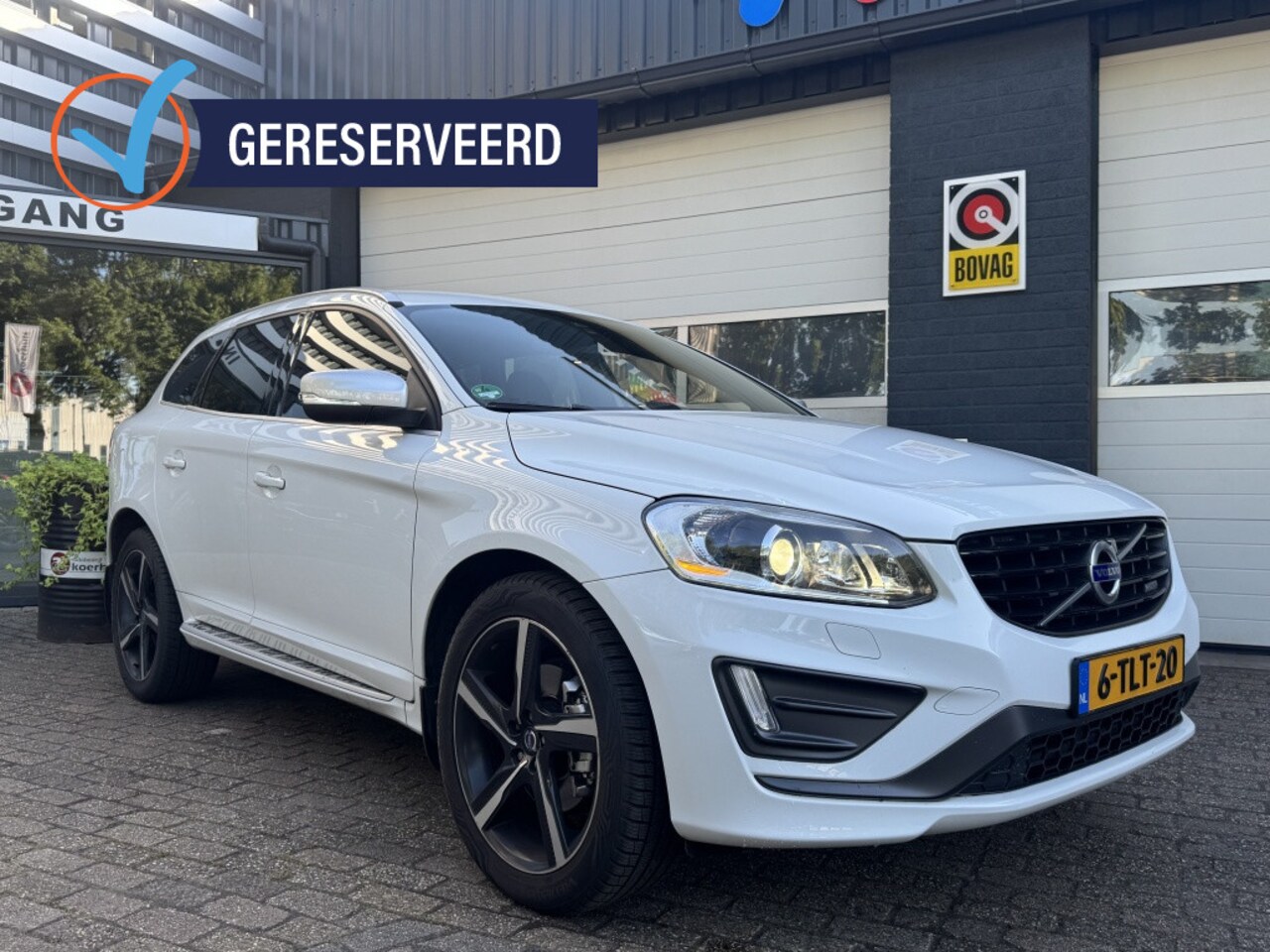 Volvo XC60 - 2.0 D3 R-Design 2.0 D3 R-Design - AutoWereld.nl
