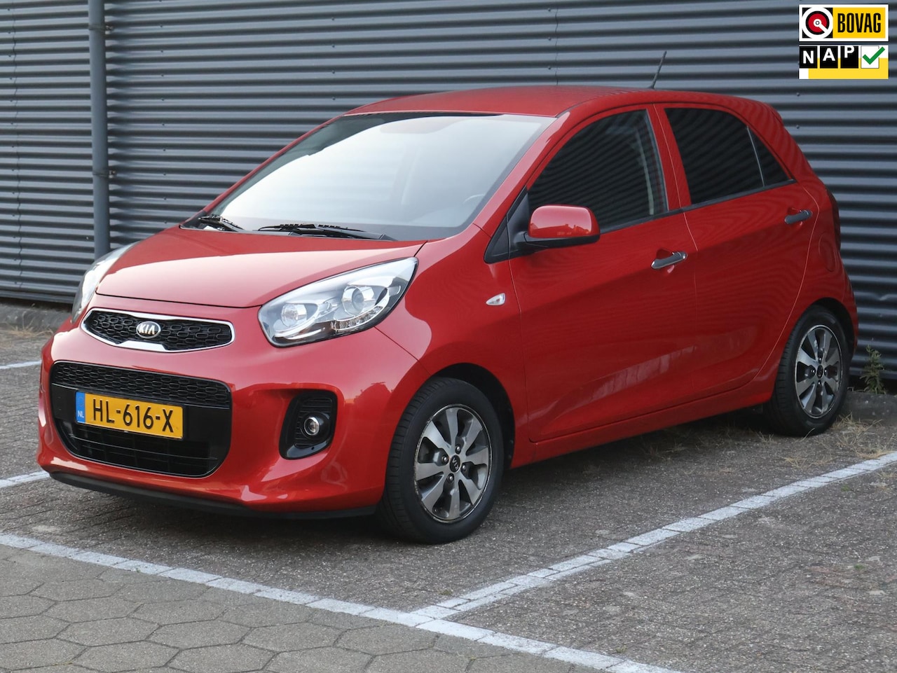 Kia Picanto - 1.0 CVVT First Edition 1e eigenaar Trekhaak NAP Airco Cruise Garantie - AutoWereld.nl